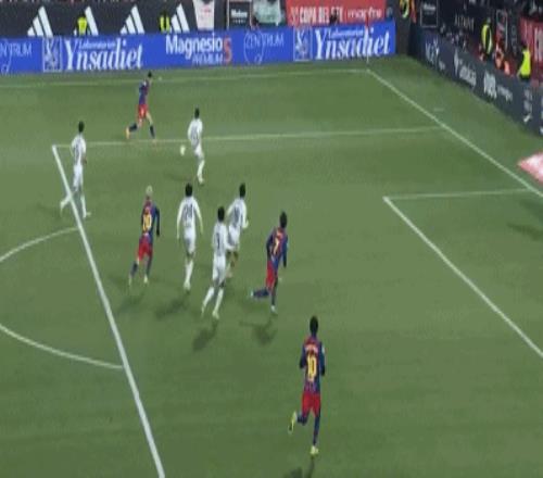 歐洲杯獎盃,致敬歐足聯,首任秘書長,BaoWei,Sports,宝威体育,体育直播,体育赛事,APP下载,官方网地址